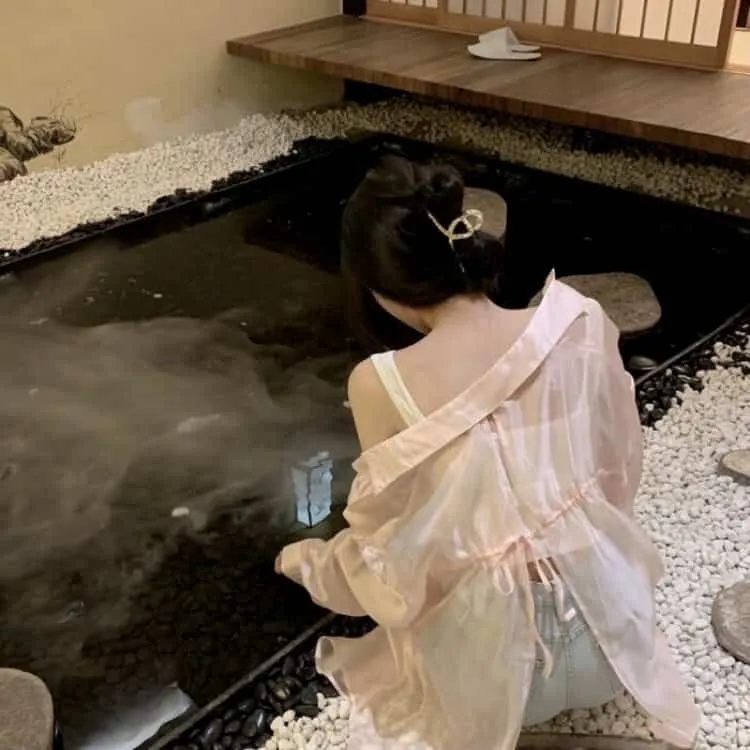 古早虐恋神剧《白色之恋 / 星之金币》酒井法子：聋哑女与两兄弟的虐心之恋，主题曲响彻亚洲