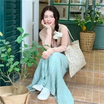高楼火灾巨制《摩天楼》孙艺珍薛景求：108层双子塔化为火海，绝命逃生震撼视觉